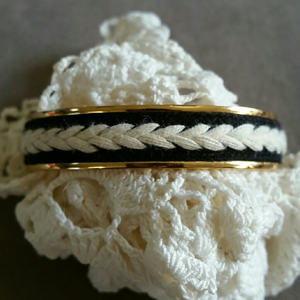 Stella & Dot Illuminate Cuff Bracelet